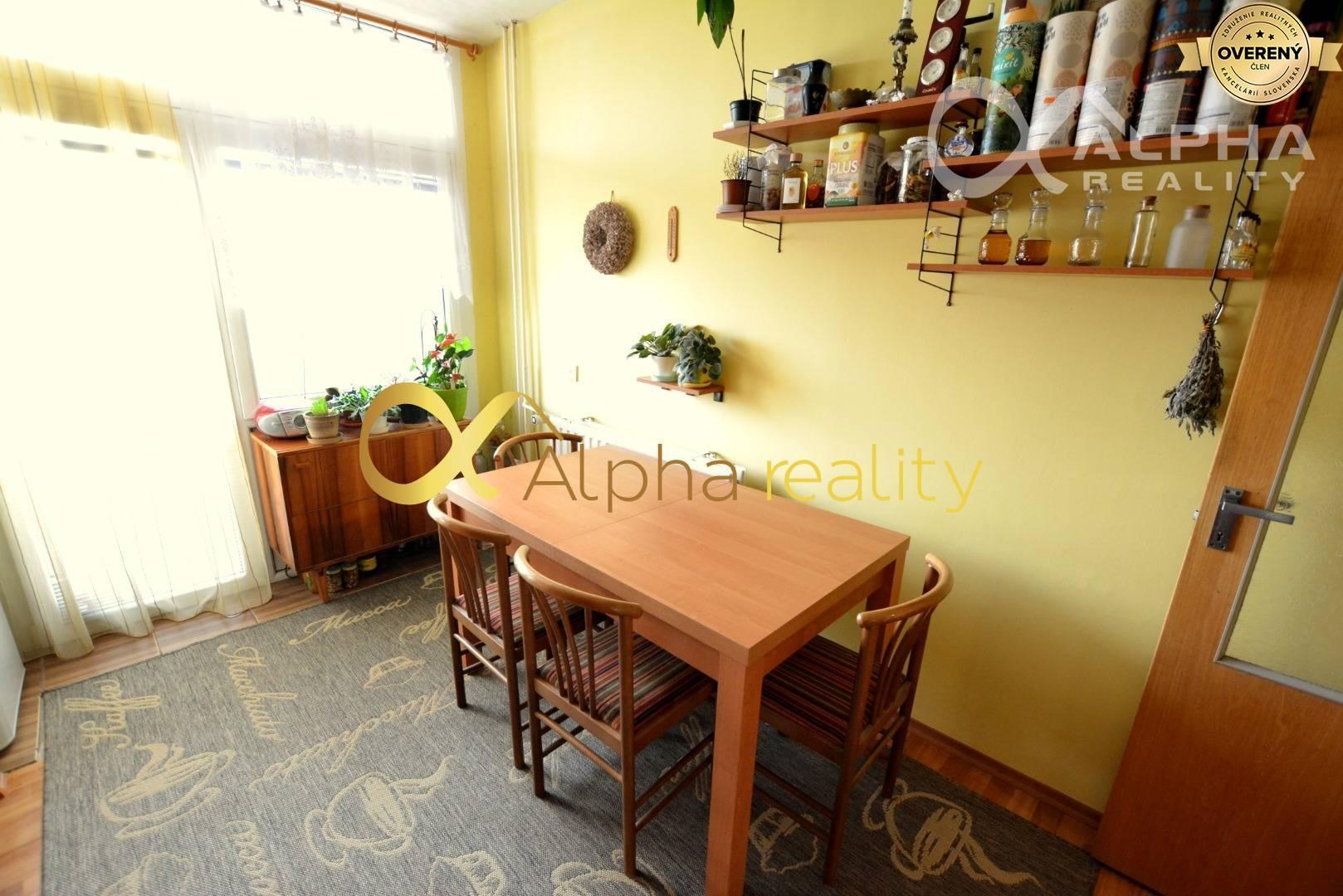 REZERVOVANÉ, 3i byt s loggiou, sídlisko Východ, Spišská Nová Ves