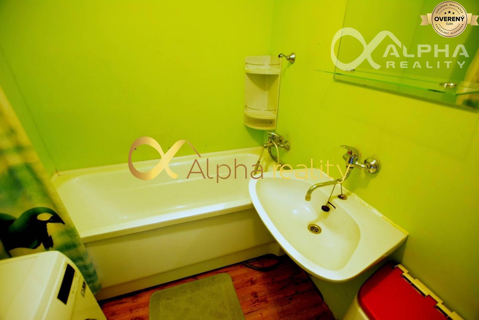 REZERVOVANÉ, 3i byt s loggiou, sídlisko Východ, Spišská Nová Ves