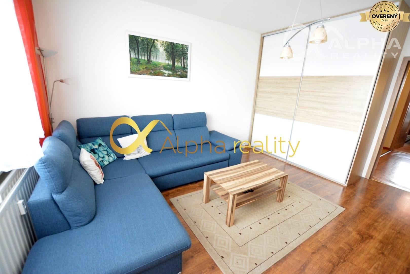 REZERVOVANÉ, 3i byt s loggiou, sídlisko Východ, Spišská Nová Ves