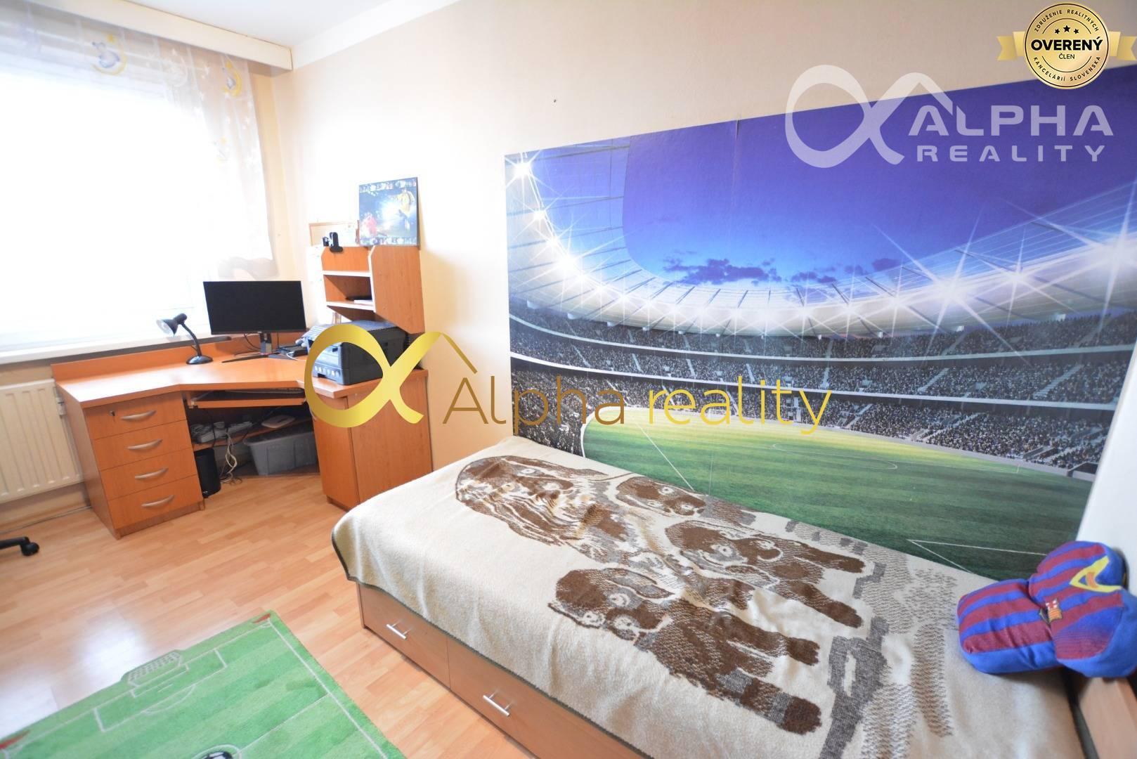 REZERVOVANÉ, 3i byt s loggiou, sídlisko Východ, Spišská Nová Ves