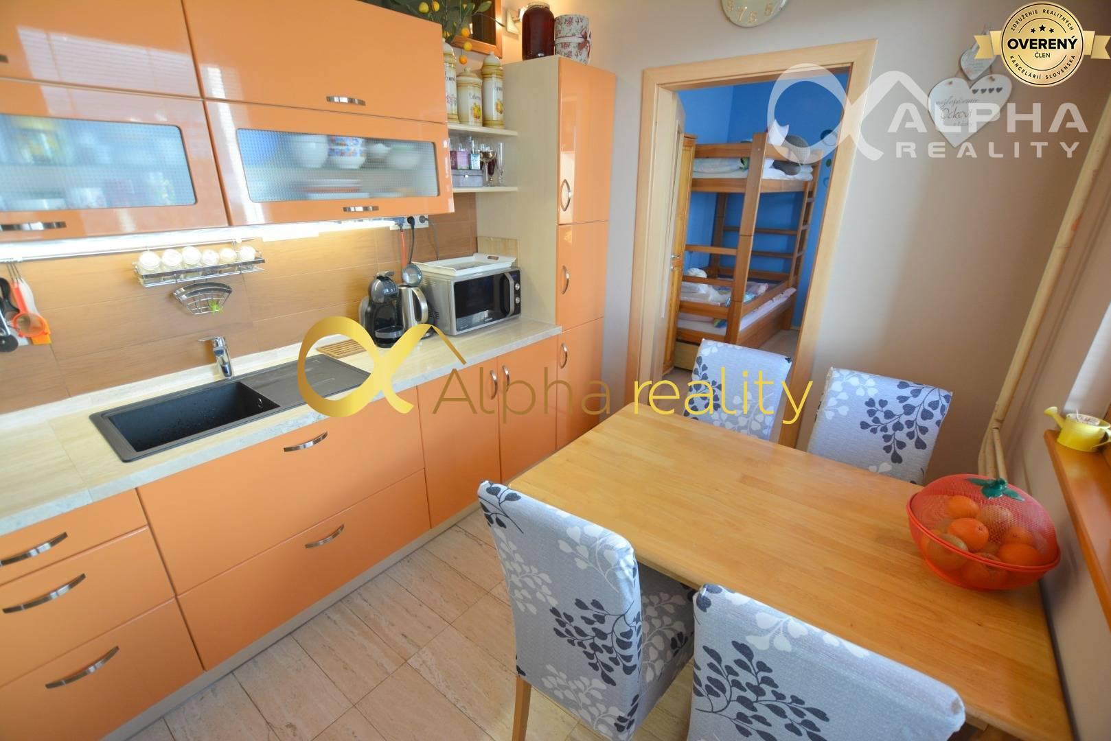 EXKLUZÍVNE 3 izbový byt s loggiou, sídlisko Západ, Spišská Nová Ves