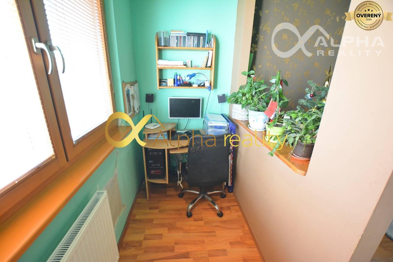 EXKLUZÍVNE 3 izbový byt s loggiou, sídlisko Západ, Spišská Nová Ves