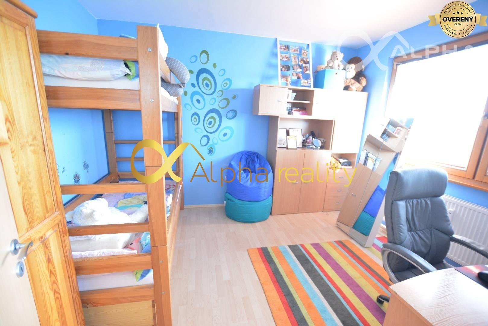 EXKLUZÍVNE 3 izbový byt s loggiou, sídlisko Západ, Spišská Nová Ves