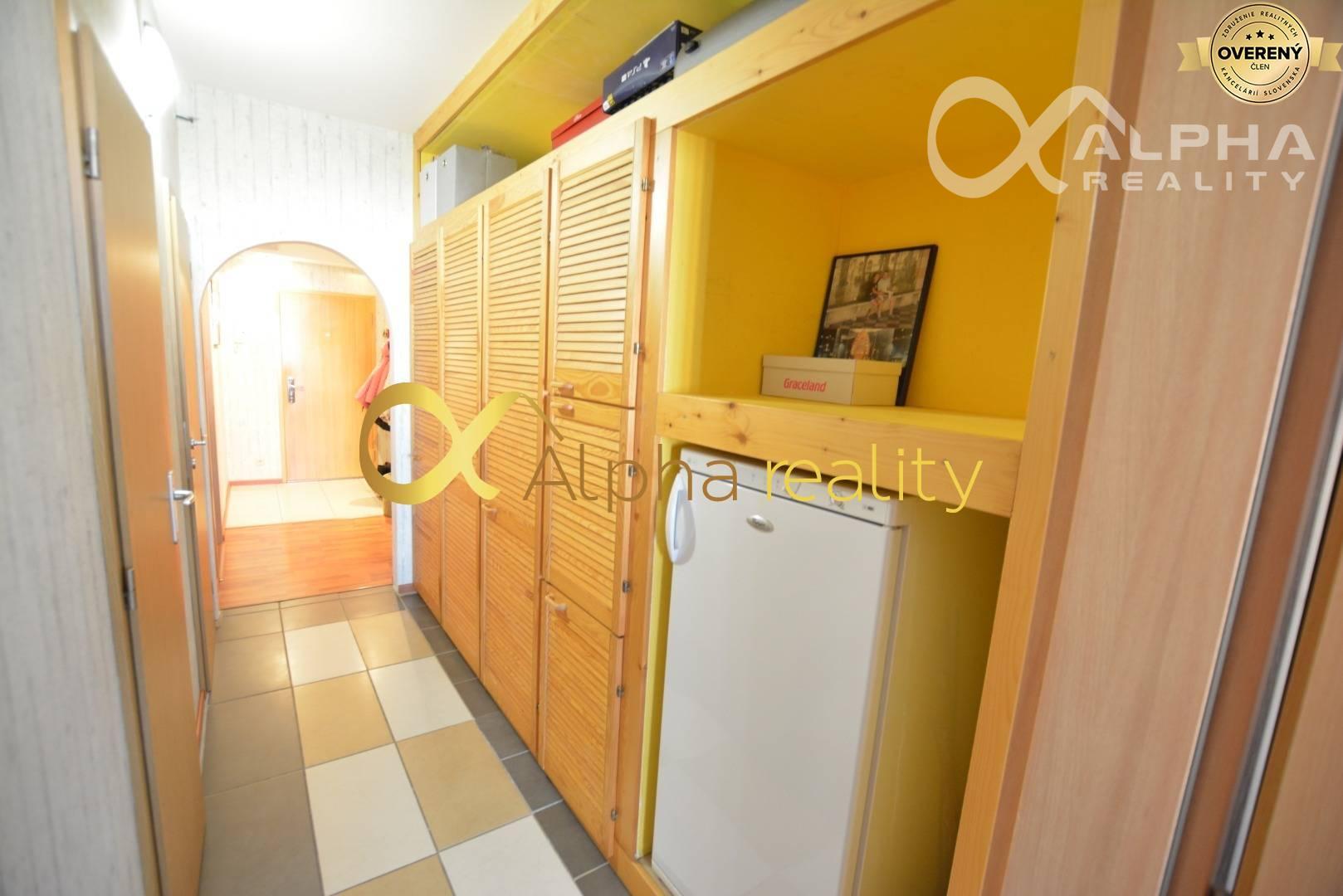 EXKLUZÍVNE 3 izbový byt s loggiou, sídlisko Západ, Spišská Nová Ves