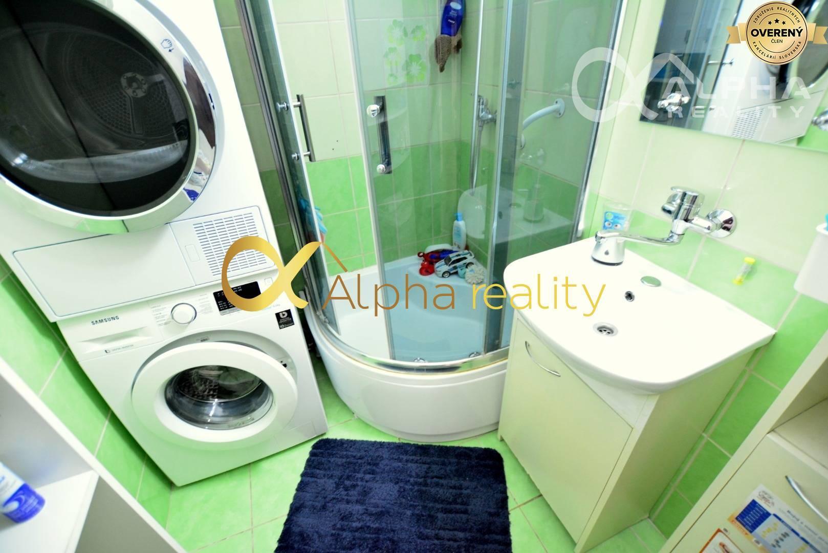 Prenájom 4 izbový byt s loggiou, sídlisko Mier, Spišská Nová Ves