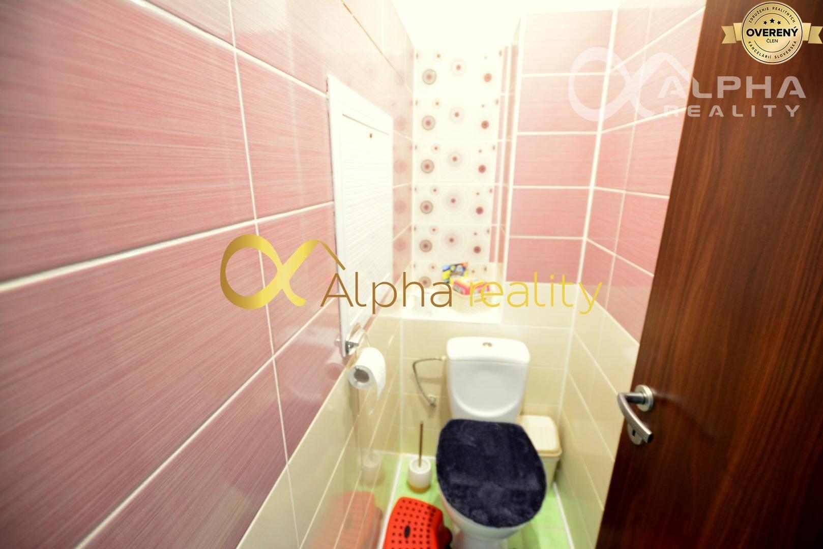 Prenájom 4 izbový byt s loggiou, sídlisko Mier, Spišská Nová Ves