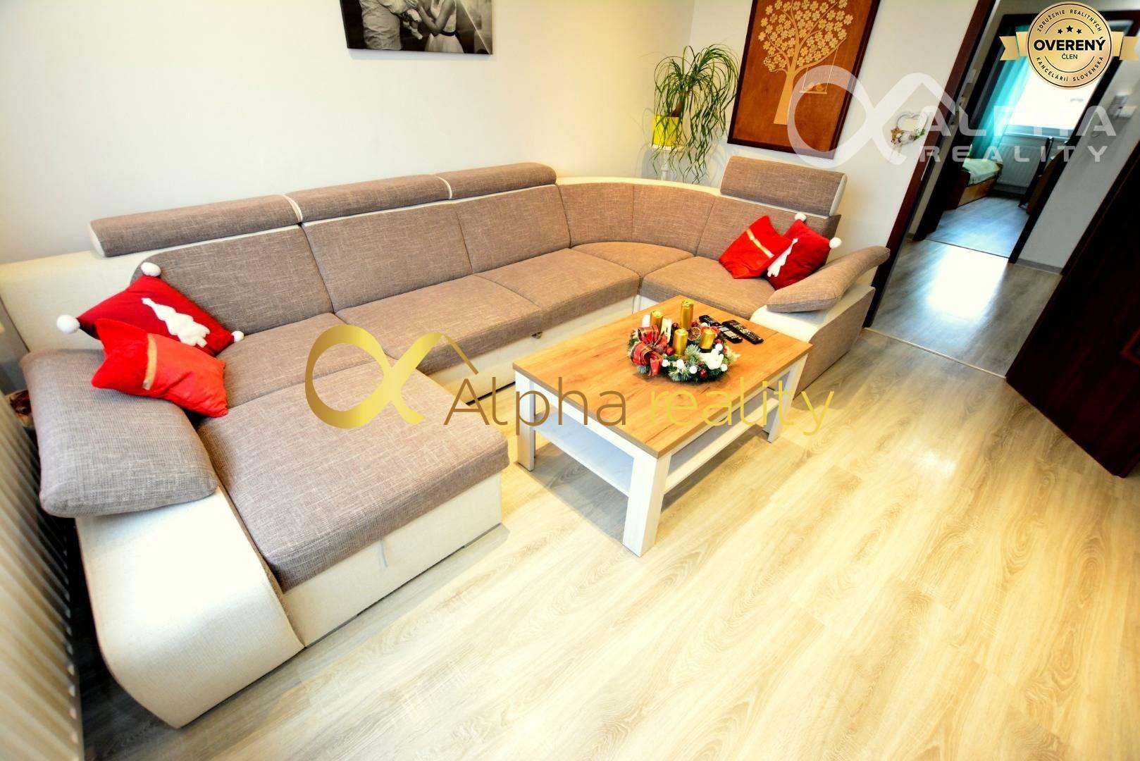 Prenájom 4 izbový byt s loggiou, sídlisko Mier, Spišská Nová Ves