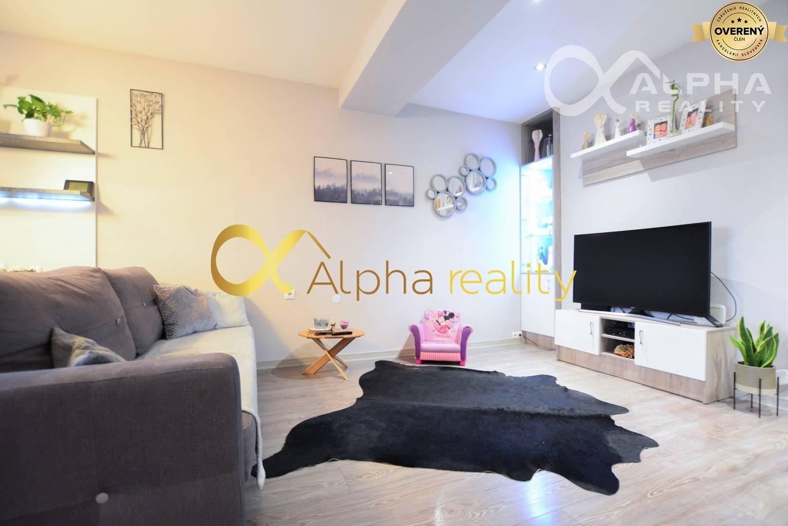 Rezervované - Exkluzívne 2i byt upravený na 3i, centrum, Sp. Nová Ves