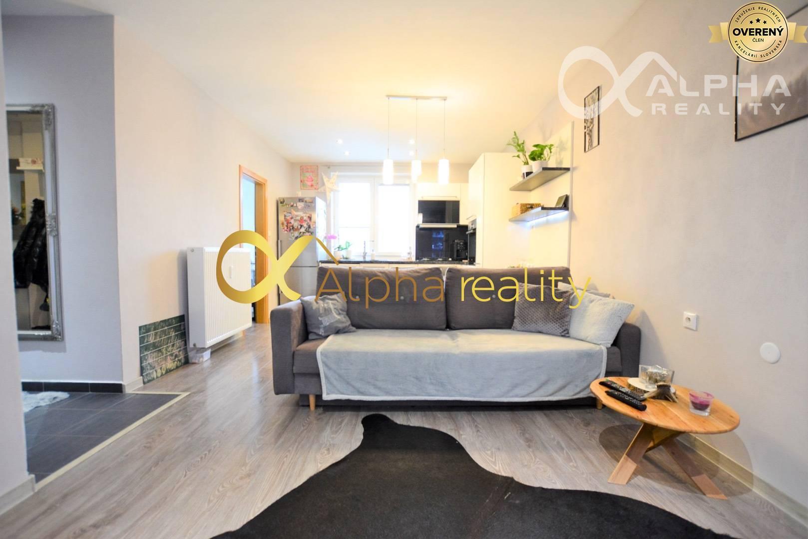 Rezervované - Exkluzívne 2i byt upravený na 3i, centrum, Sp. Nová Ves