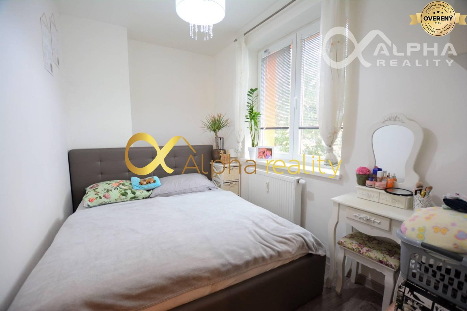 Rezervované - Exkluzívne 2i byt upravený na 3i, centrum, Sp. Nová Ves