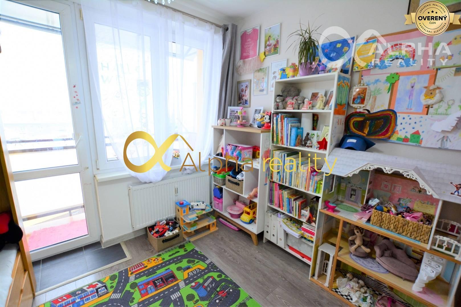 Rezervované - Exkluzívne 2i byt upravený na 3i, centrum, Sp. Nová Ves