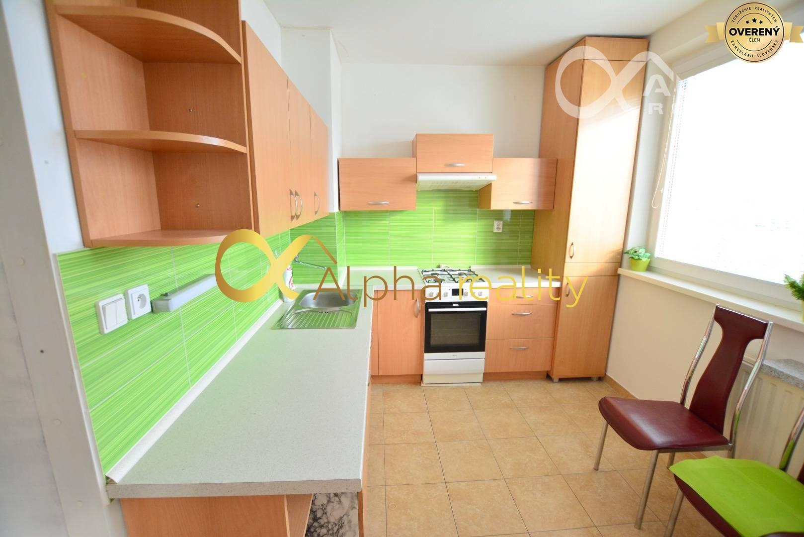 EXKLUZÍVNE: 3 izbový byt s loggiou, sídlisko Mier, Spišská Nová Ves