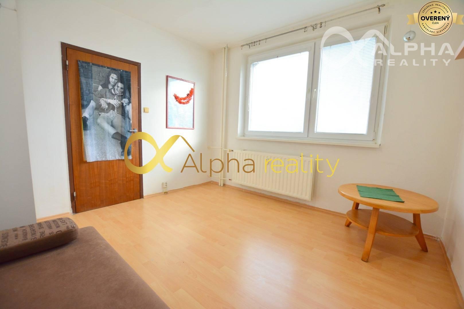 EXKLUZÍVNE: 3 izbový byt s loggiou, sídlisko Mier, Spišská Nová Ves