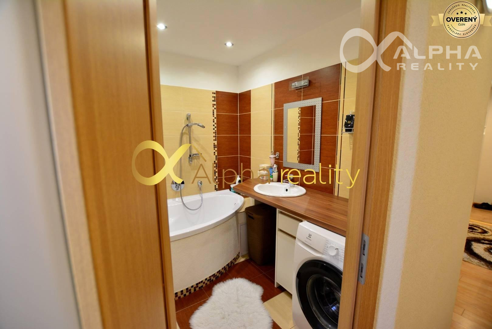 Exkluzívne 3 izbový byt s loggiou, sídlisko Západ, Spišská Nová Ves