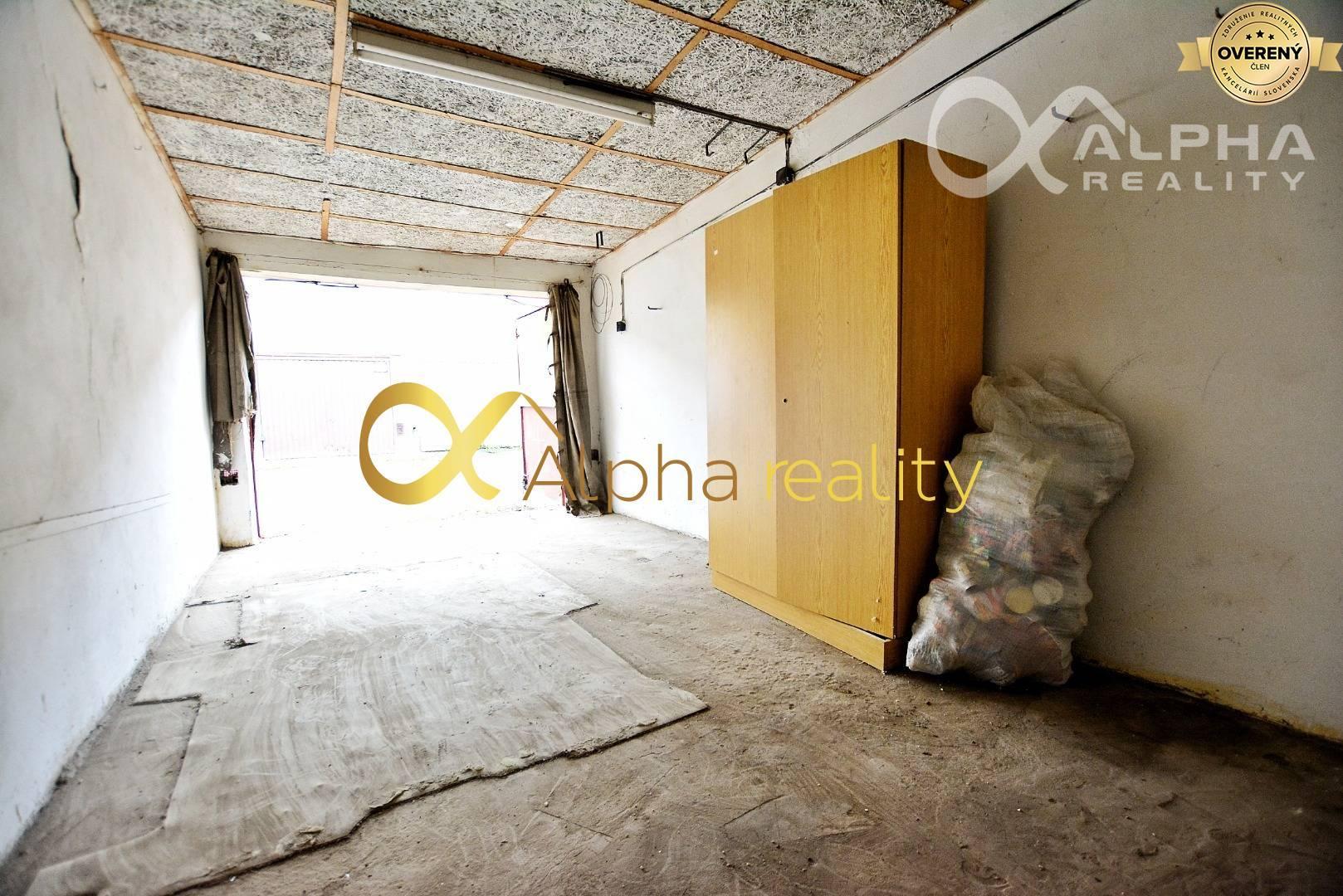 Garáž, sídlisko Mier, Spišská Nová Ves