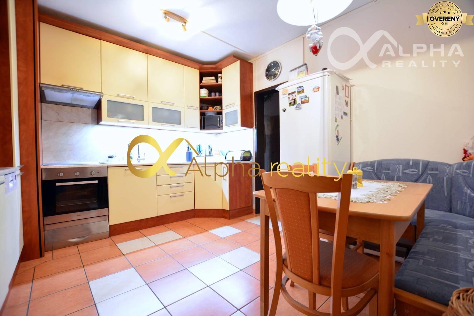 REZERVOVANÉ: 3 izbový byt s dvoma loggiami, Sp.N.Ves