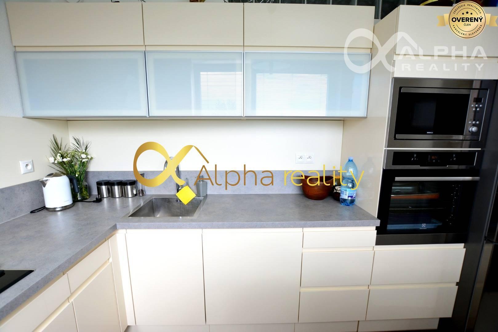 3 izbový byt s loggiou, sídlisko Tarča, Spišská Nová Ves