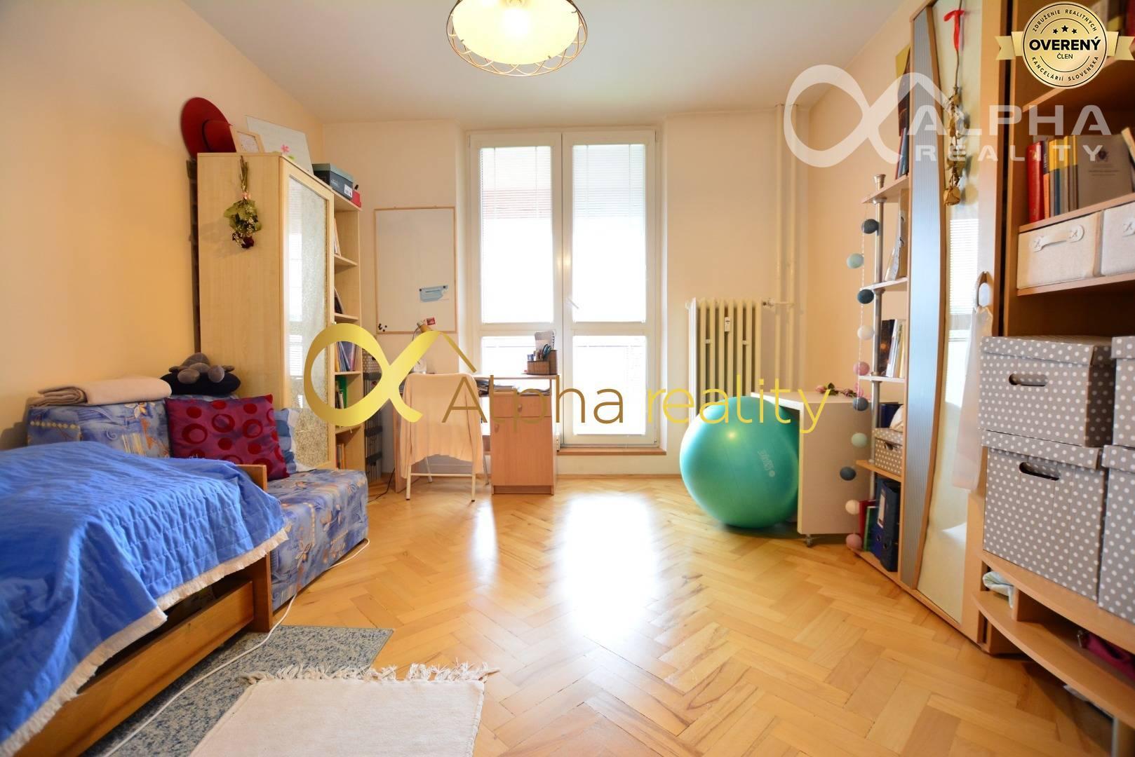 4 izbový byt s loggiou, sídlisko Tarča, Spišská Nová Ves