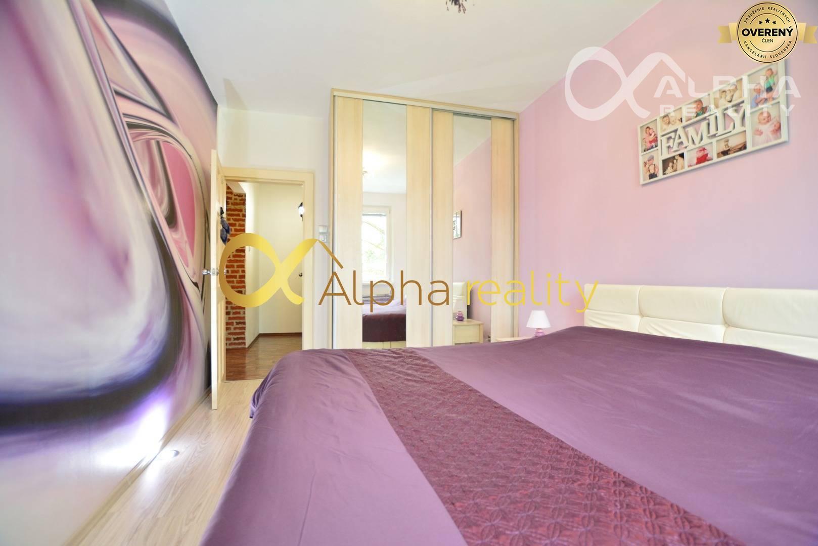 Prenájom: 4 izbový byt s loggiou, sídlisko Mier, Sp.N.Ves