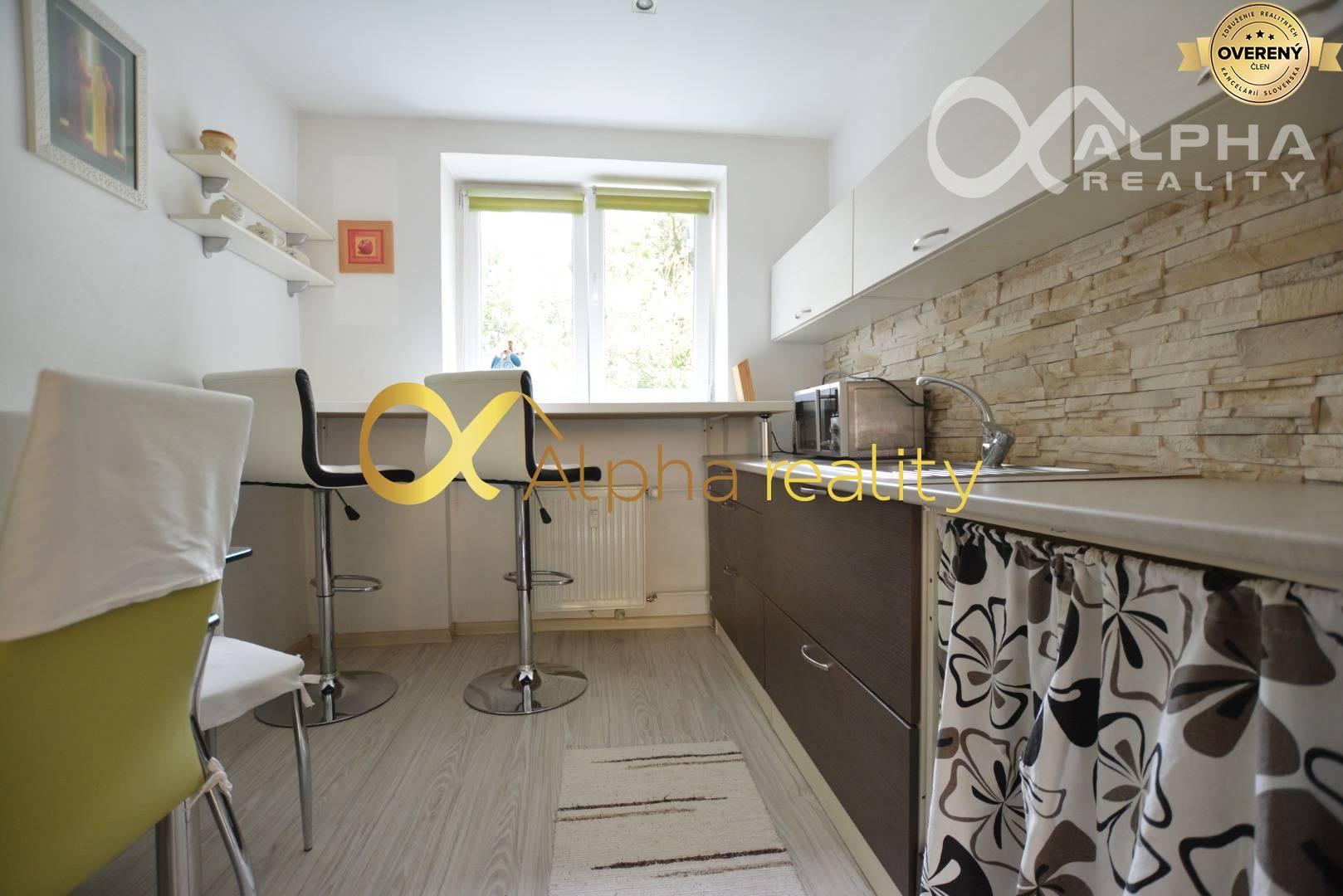 Prenájom 2 izbový byt , kompletne zariadený, centrum, Spišská Nová Ves