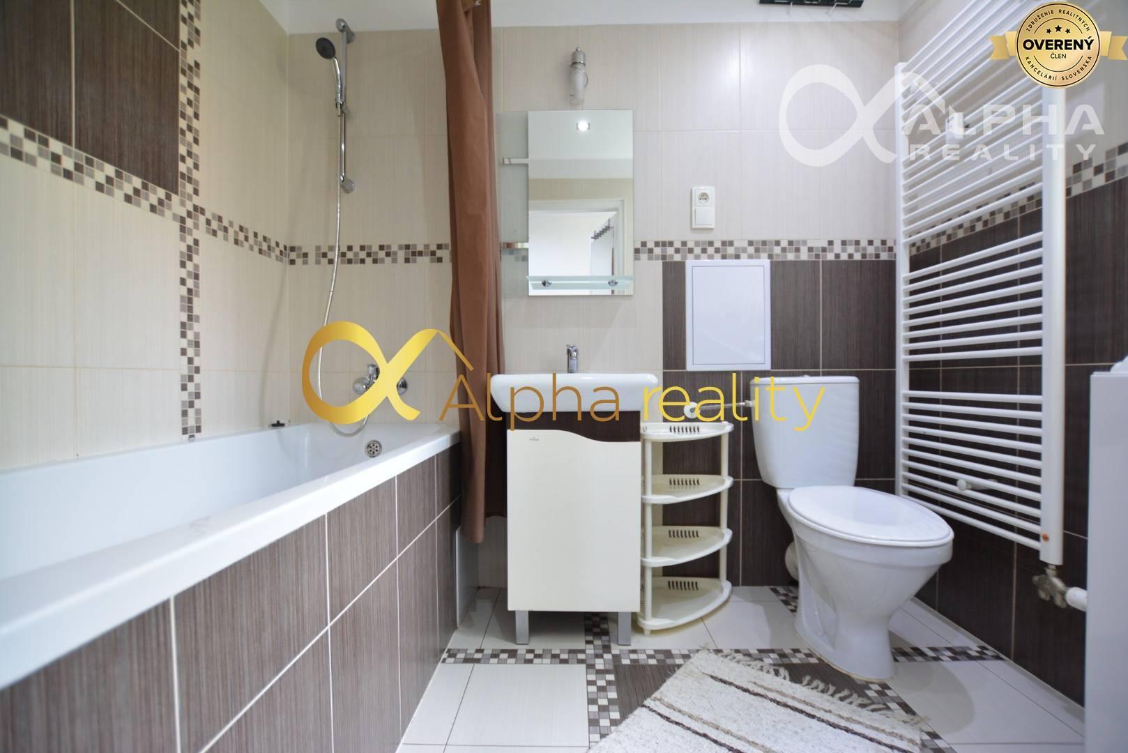 Prenájom 2 izbový byt , kompletne zariadený, centrum, Spišská Nová Ves