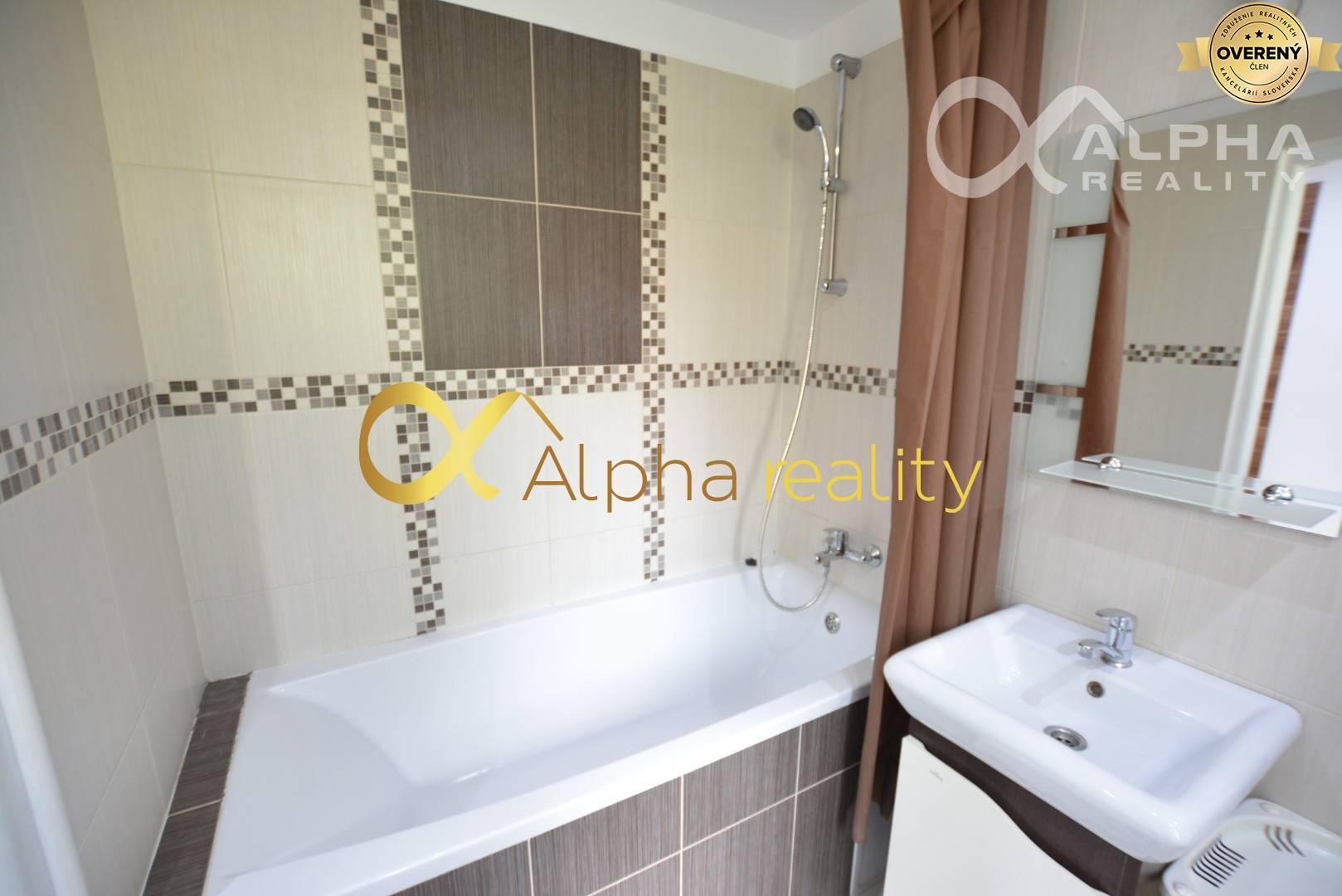 Prenájom 2 izbový byt , kompletne zariadený, centrum, Spišská Nová Ves