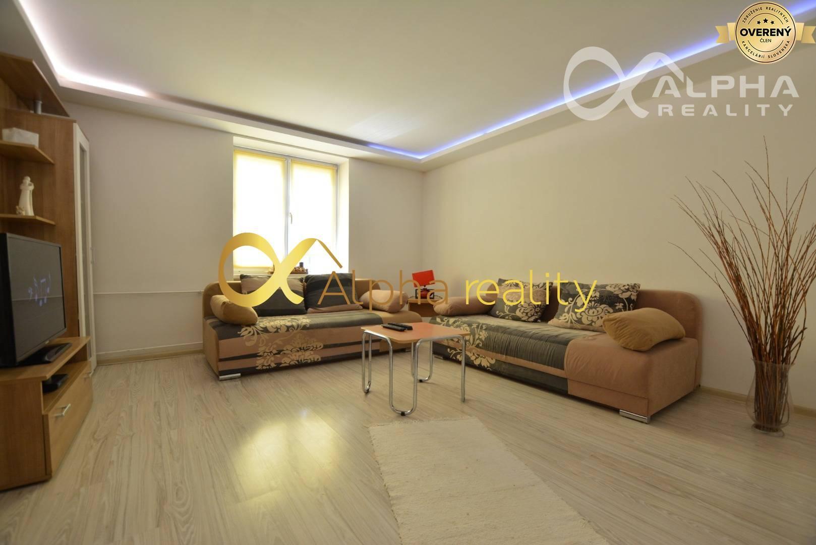 Prenájom 2 izbový byt , kompletne zariadený, centrum, Spišská Nová Ves