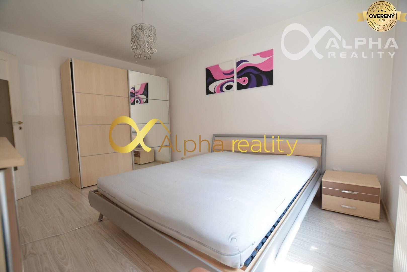 Prenájom 2 izbový byt , kompletne zariadený, centrum, Spišská Nová Ves