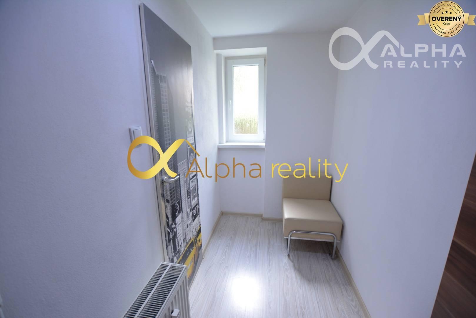 Prenájom 2 izbový byt , kompletne zariadený, centrum, Spišská Nová Ves