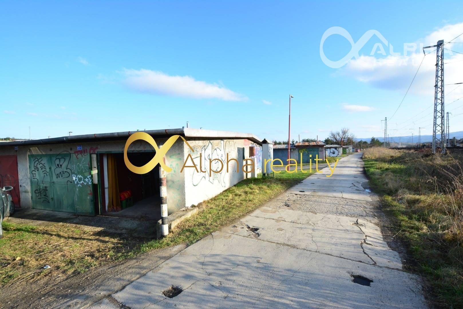 EXKLUZÍVNE Garáž, pri židovskom cintoríne, Spišská Nová Ves 