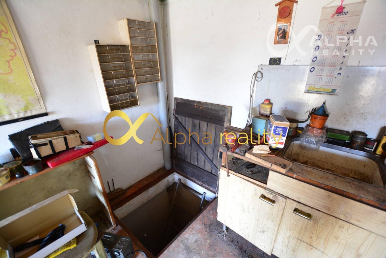 EXKLUZÍVNE Garáž, pri židovskom cintoríne, Spišská Nová Ves 