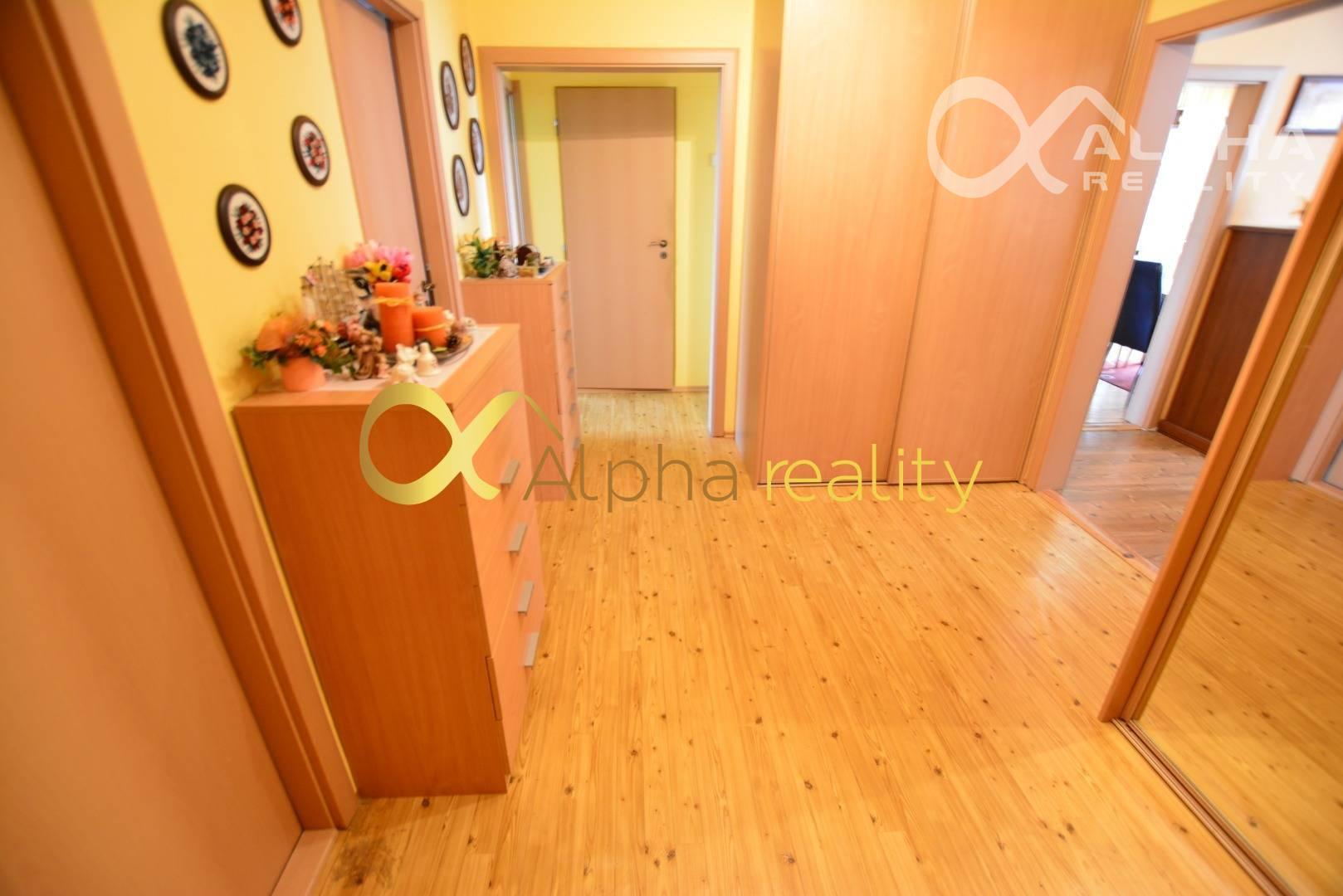 EXKLUZÍVNE 4 izbový byt s loggiou, sídlisko Západ, Smižany