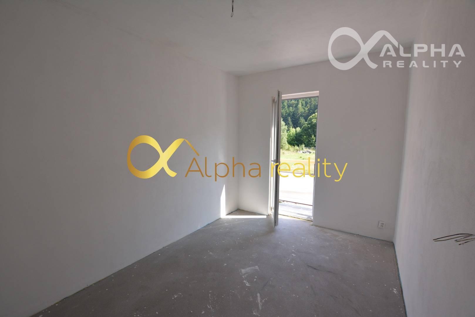 3 izbový byt s balkónom, Novoveská Huta