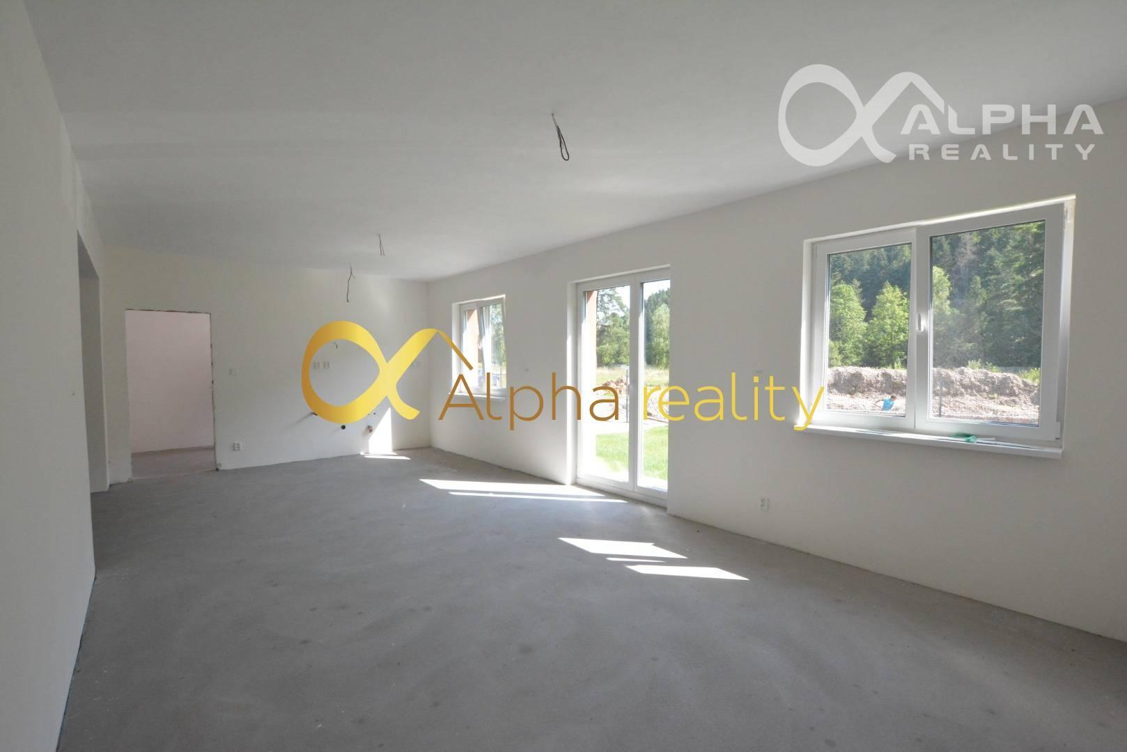 3 izbový byt s predzáhradkou, Novoveská Huta