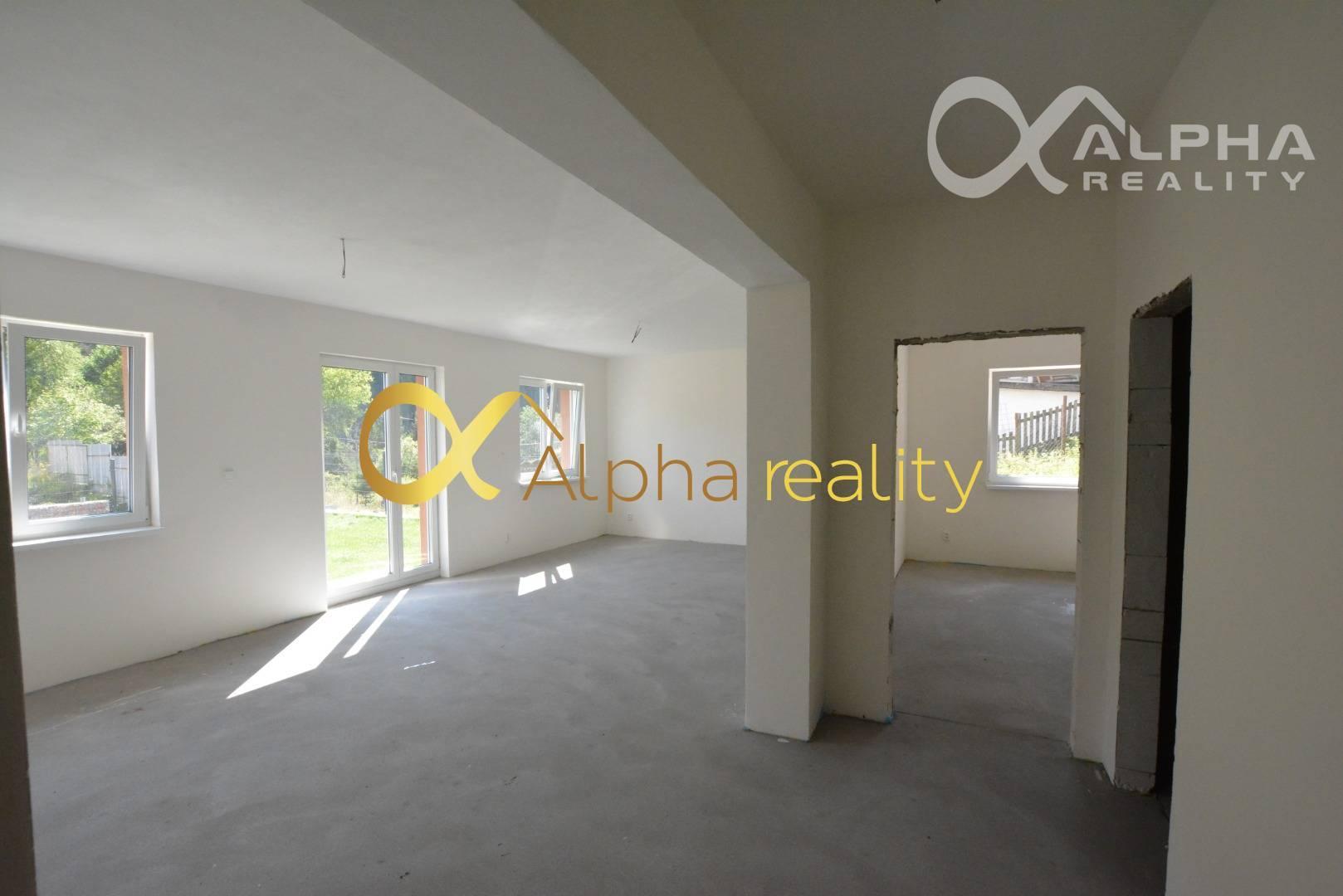 3 izbový byt s predzáhradkou, Novoveská Huta