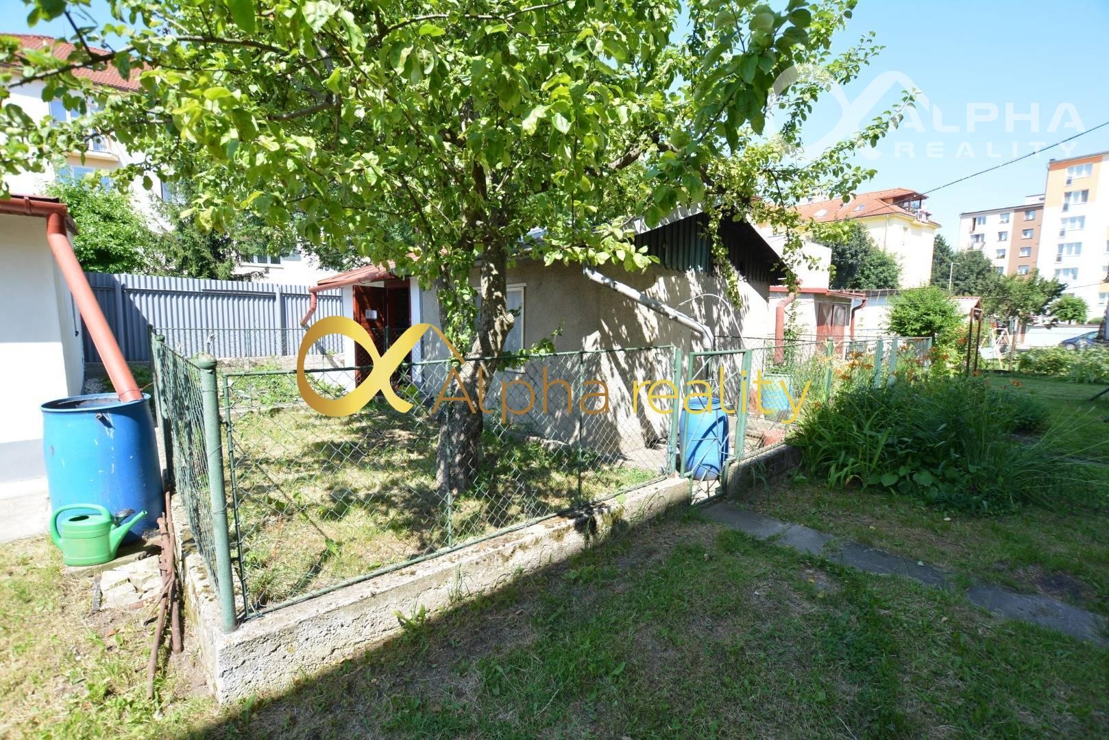 3 izbový byt s garážou a záhradkou, centrum Sp.N.Ves