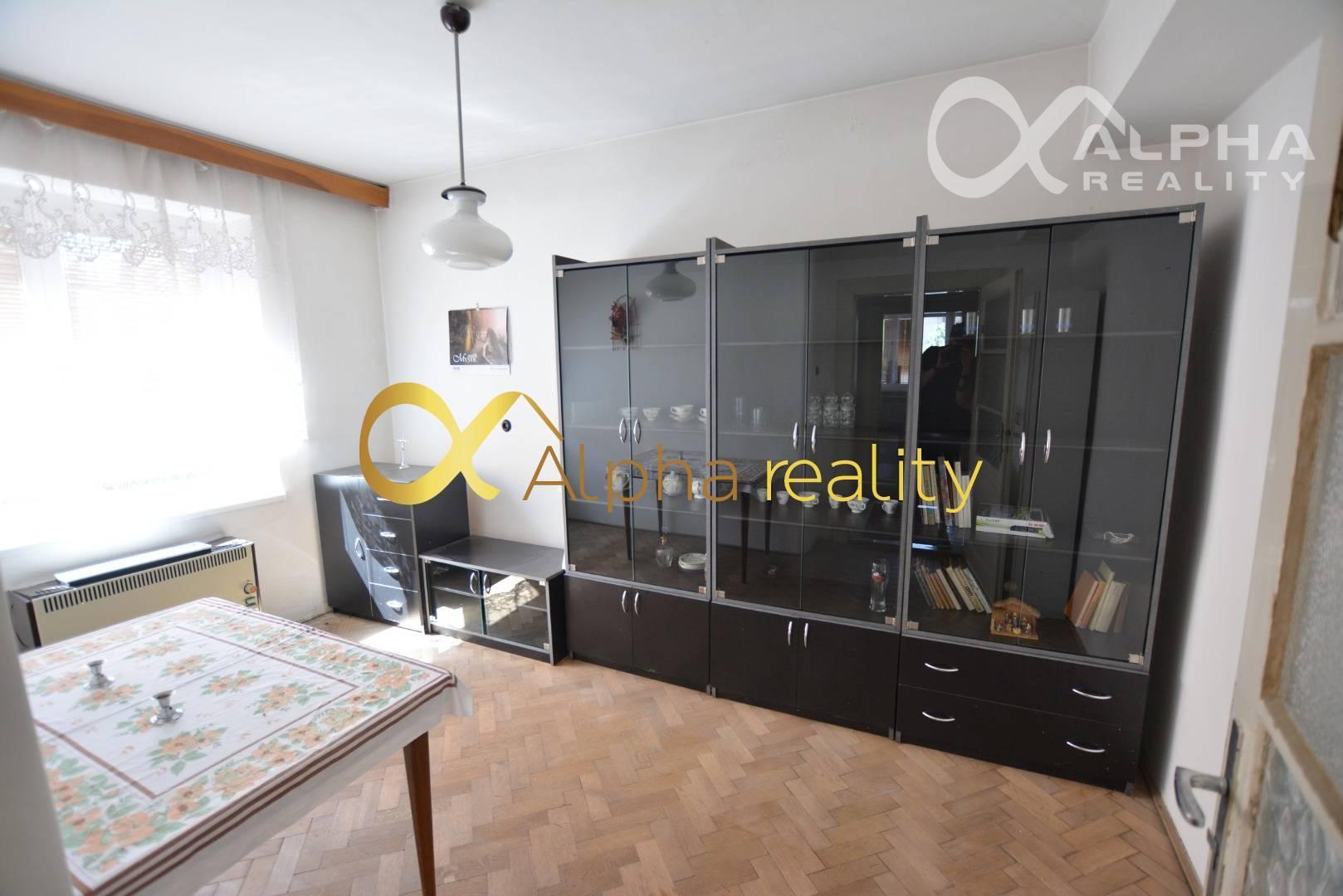 3 izbový byt s garážou a záhradkou, centrum Sp.N.Ves