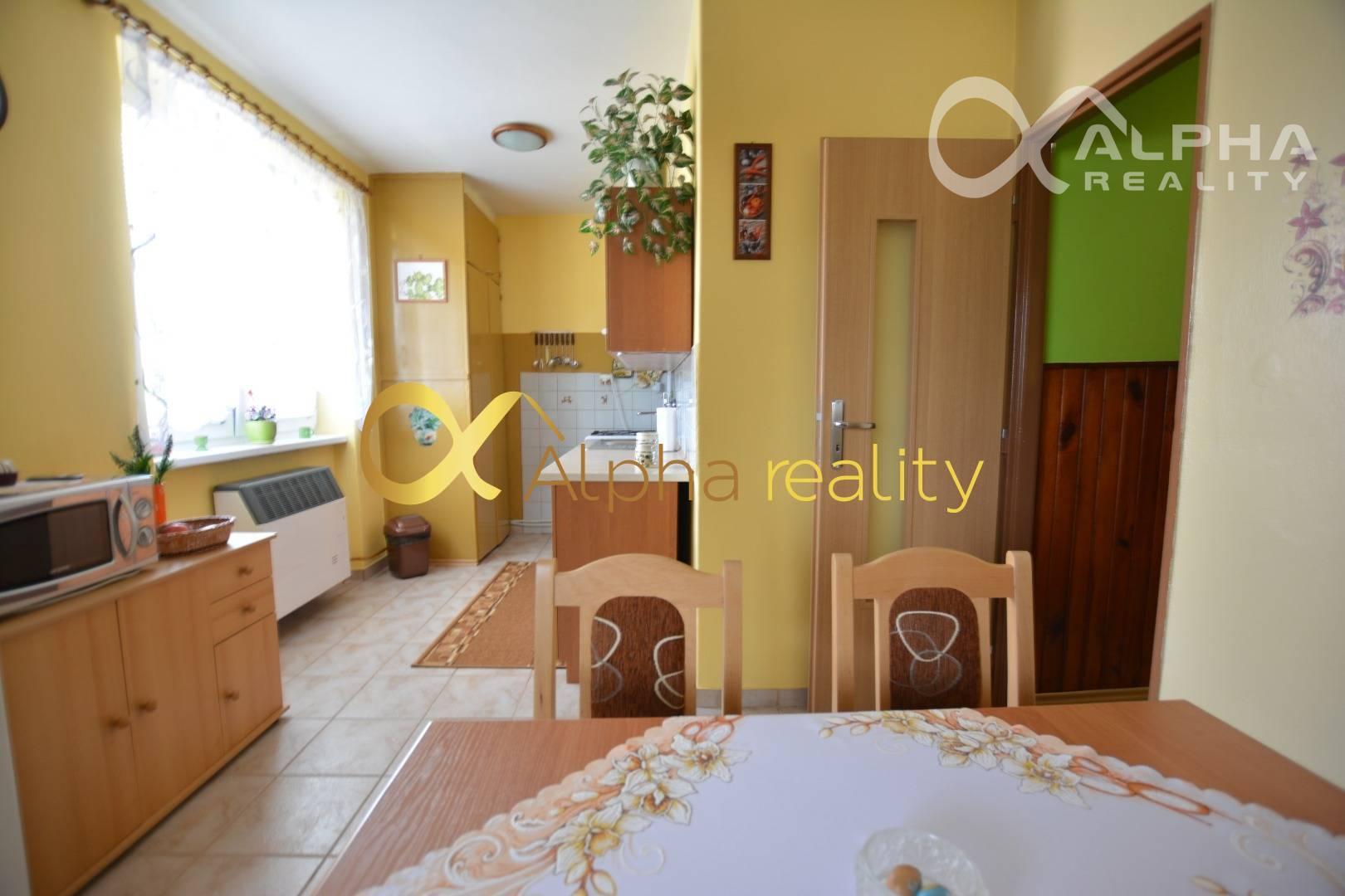 EXKLUZÍVNE 2 izbový byt s loggiou a garážou, sídl. Tarča, Sp.N.Ves