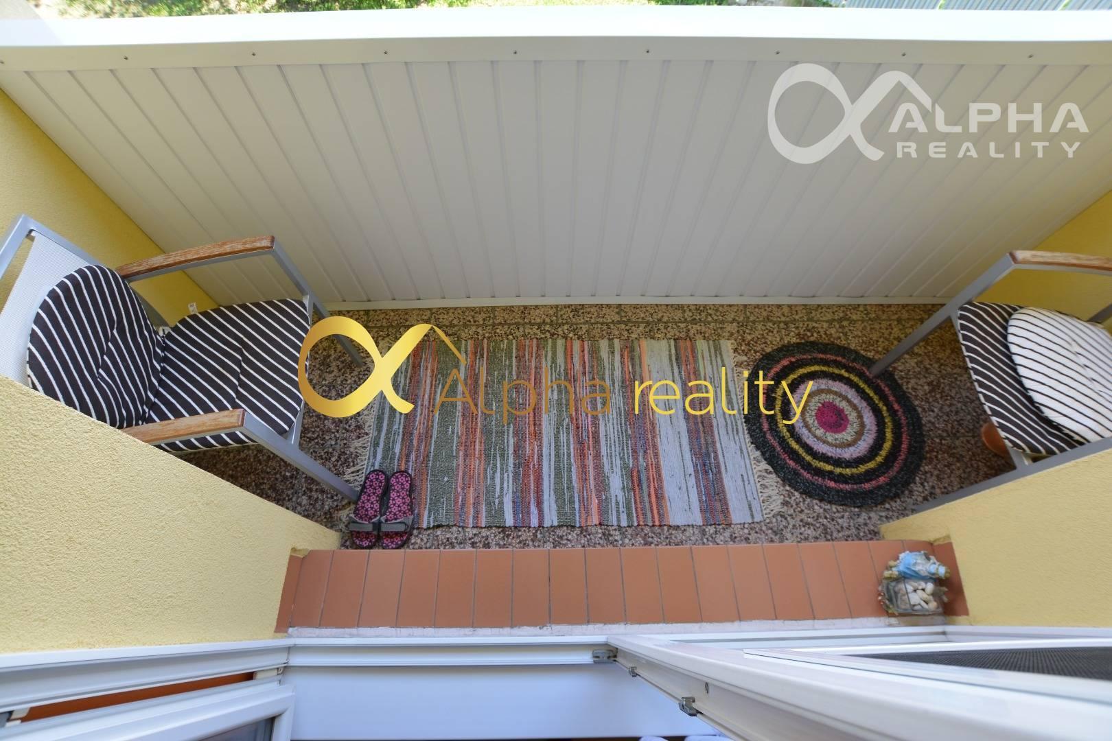 EXKLUZÍVNE 2 izbový byt s loggiou a garážou, sídl. Tarča, Sp.N.Ves