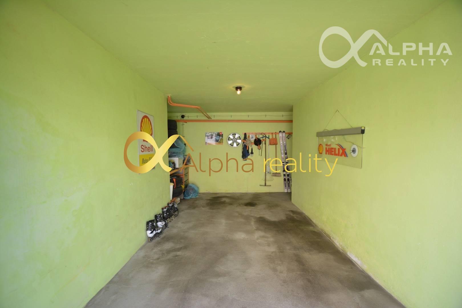 EXKLUZÍVNE 2 izbový byt s loggiou a garážou, sídl. Tarča, Sp.N.Ves