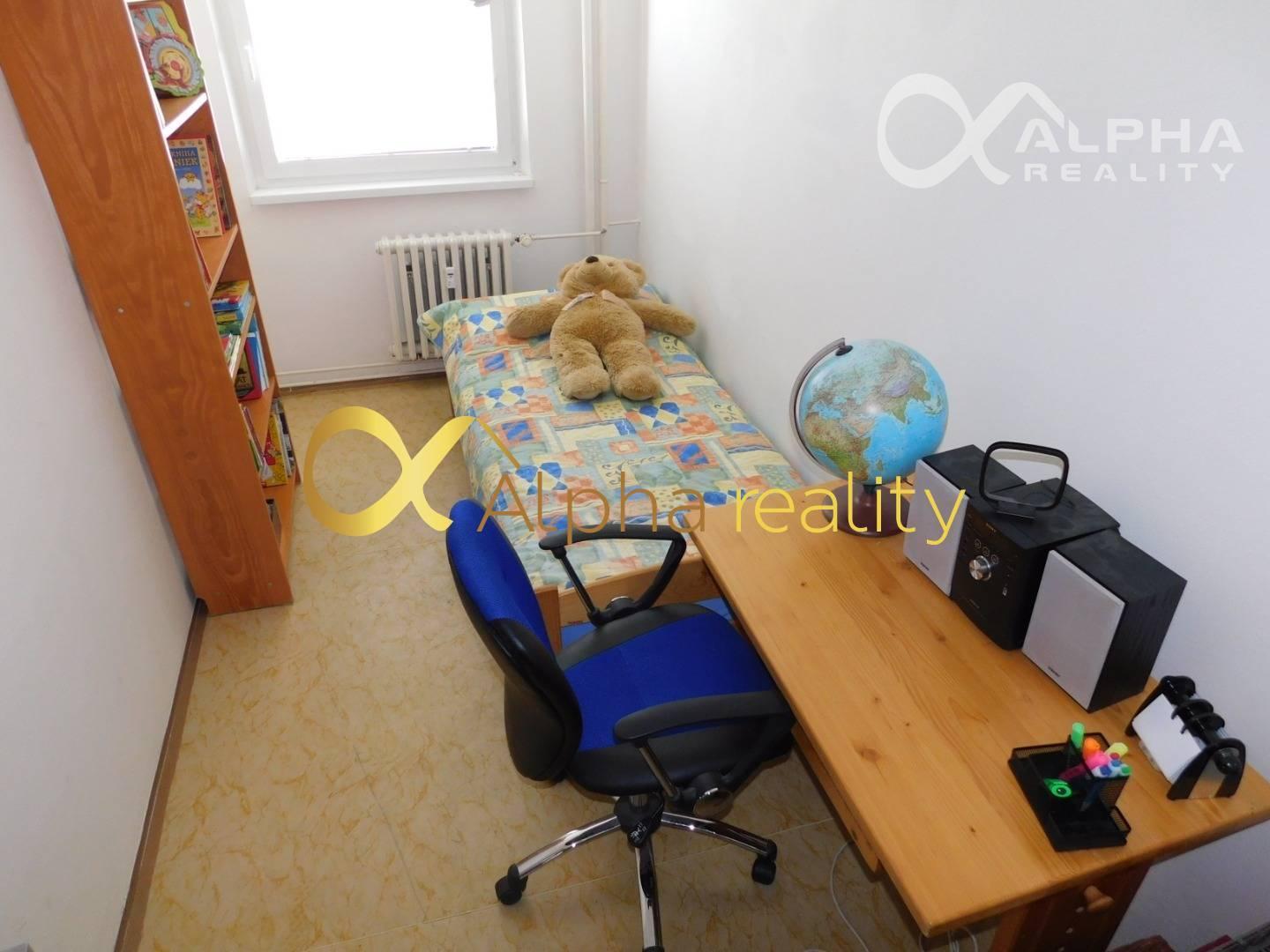 Prenájom: 4 izbový byt s loggiou, sídlisko Západ, Smižany