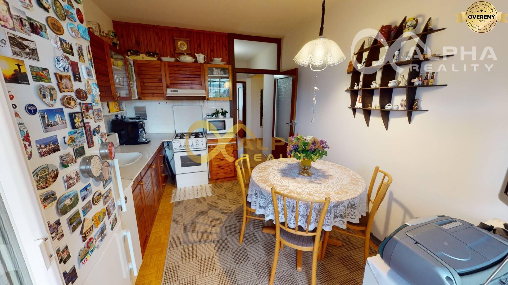 Znížená cena 3 izbový byt s loggiou, sídl. Západ, Spišská Nová Ves