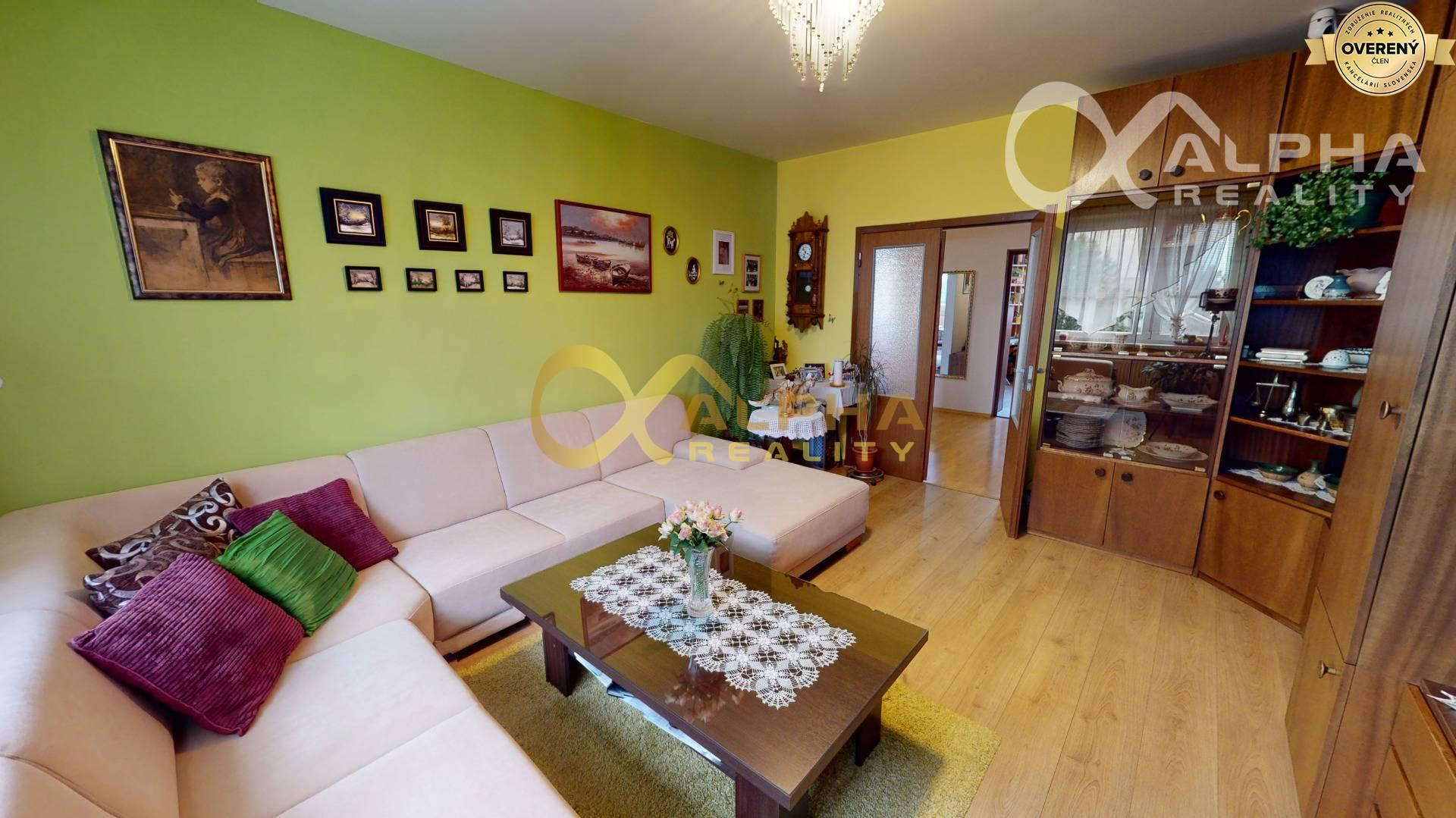 Znížená cena 3 izbový byt s loggiou, sídl. Západ, Spišská Nová Ves