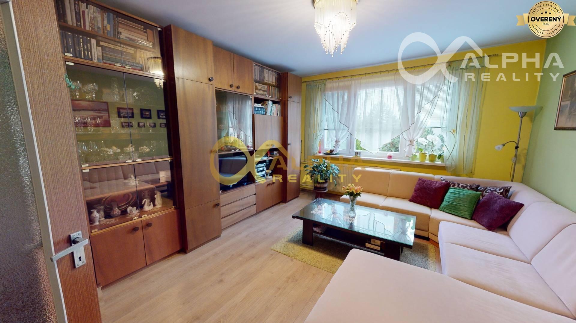 Znížená cena 3 izbový byt s loggiou, sídl. Západ, Spišská Nová Ves