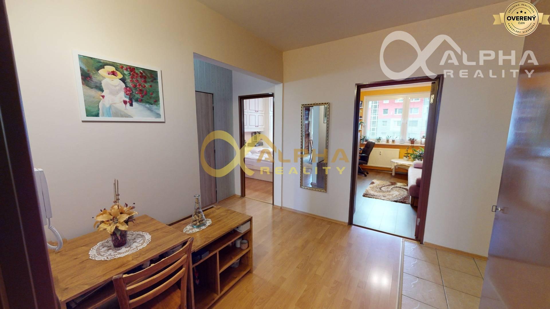 Znížená cena 3 izbový byt s loggiou, sídl. Západ, Spišská Nová Ves