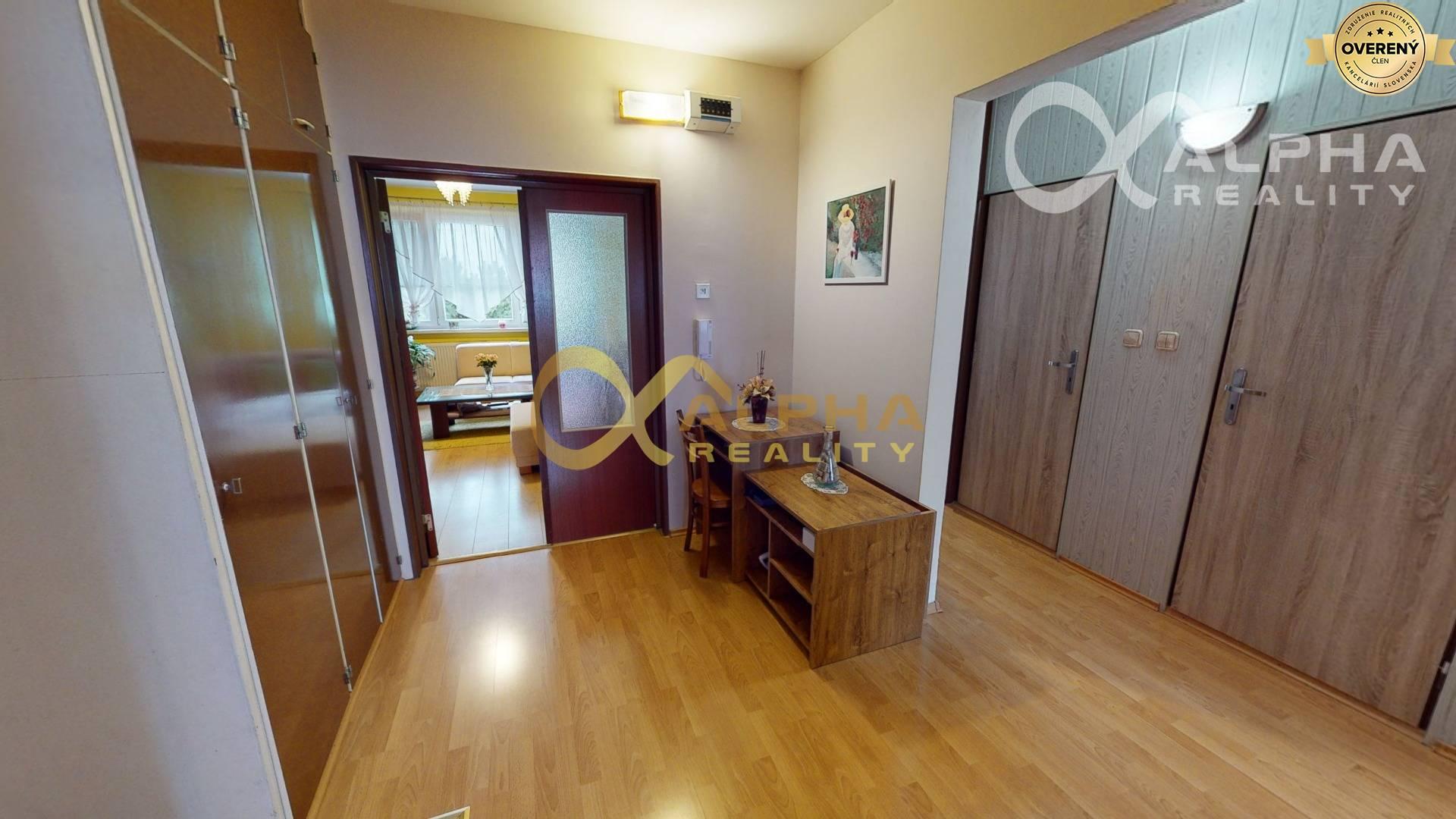 Znížená cena 3 izbový byt s loggiou, sídl. Západ, Spišská Nová Ves