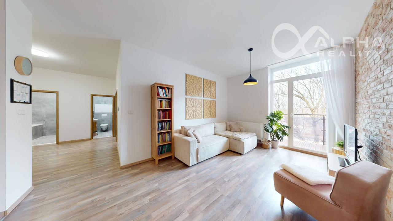 EXKLUZÍVNE 3 izbový byt s balkónom a 2 parkovacími miestami, Iglovia, Spišská Nová Ves