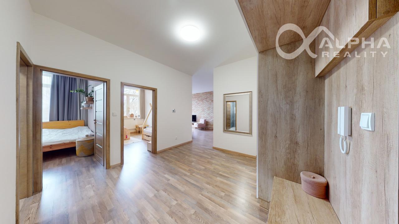 EXKLUZÍVNE 3 izbový byt s balkónom a 2 parkovacími miestami, Iglovia, Spišská Nová Ves