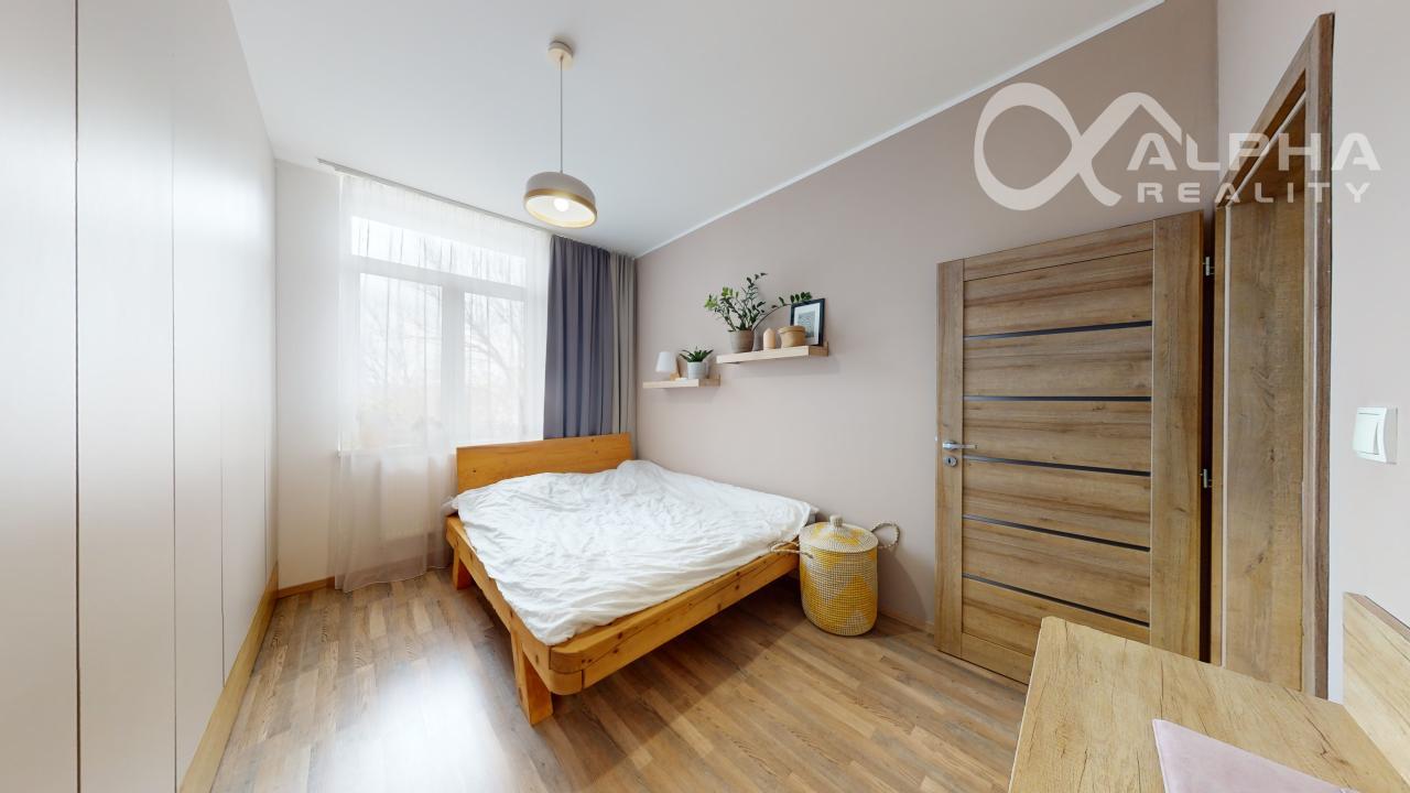 EXKLUZÍVNE 3 izbový byt s balkónom a 2 parkovacími miestami, Iglovia, Spišská Nová Ves