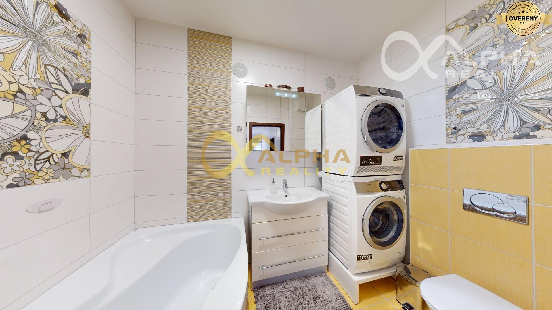 EXKLUZÍVNE 3 izbový byt s balkónom a garážou, Medza, Spišská Nová Ves